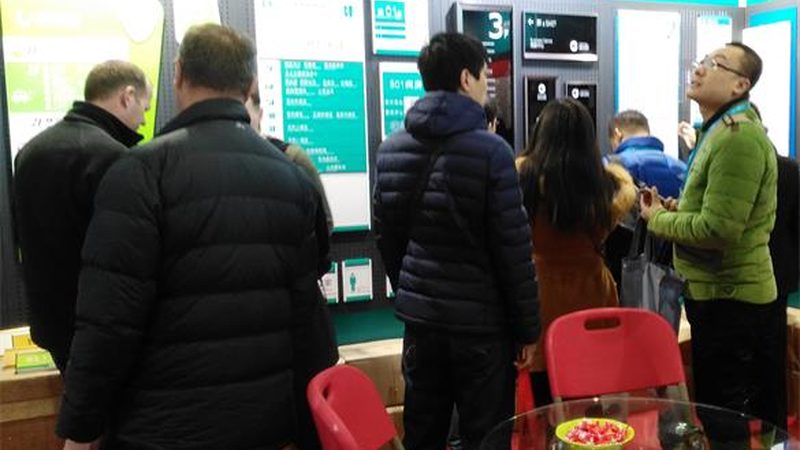 门头灯箱：不只是亮光，更是品牌形象的展示窗口